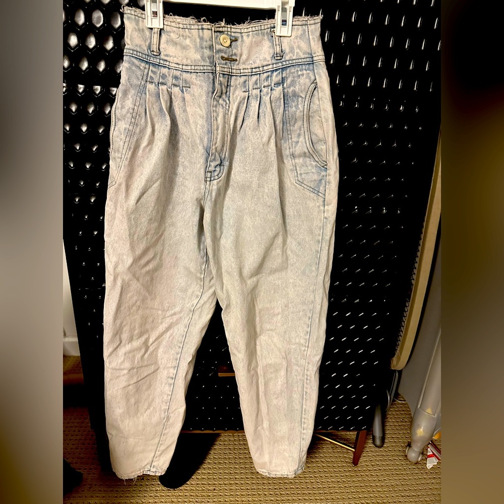 Vintage early 90s mom high waisted mom jeans